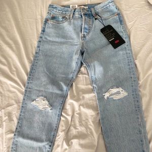 (TAG STILL ON) Levi ripped mom jeans (full picture does not fit in one picture)